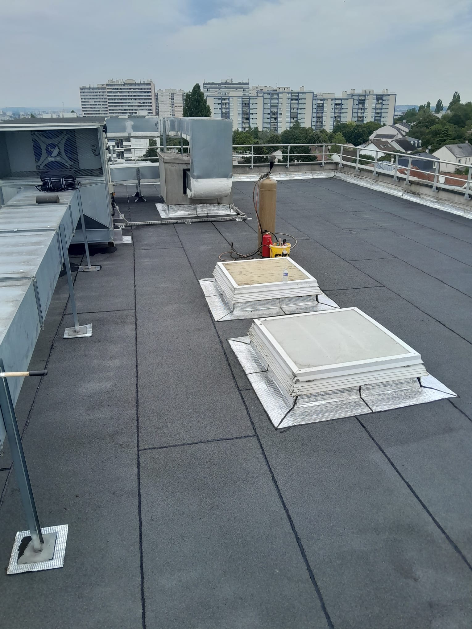 Toiture terrasse et équipements techniques